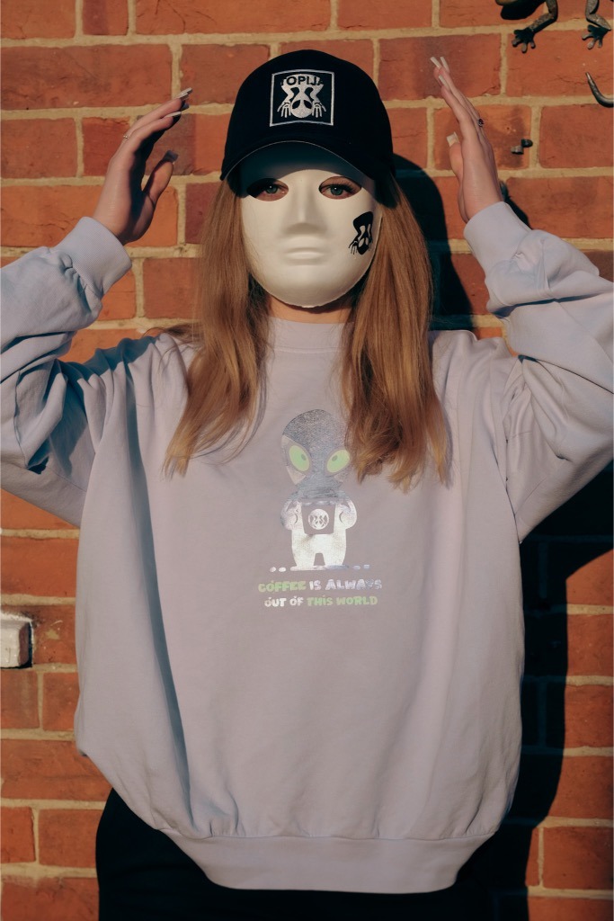 Bluza-coffee-alien-topija
